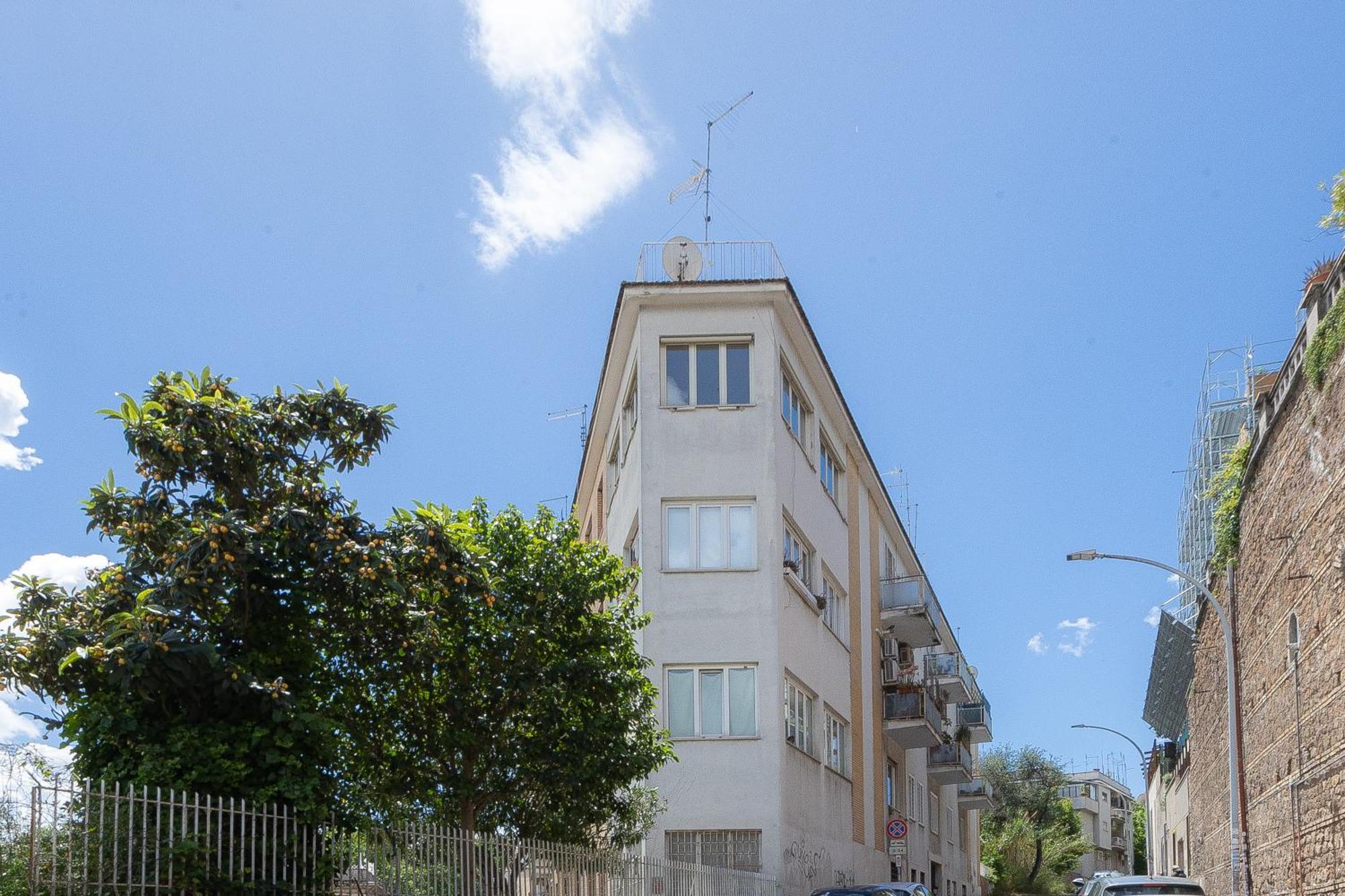 Khris Home Apartments - Trastevere Parini Rome Exterior photo